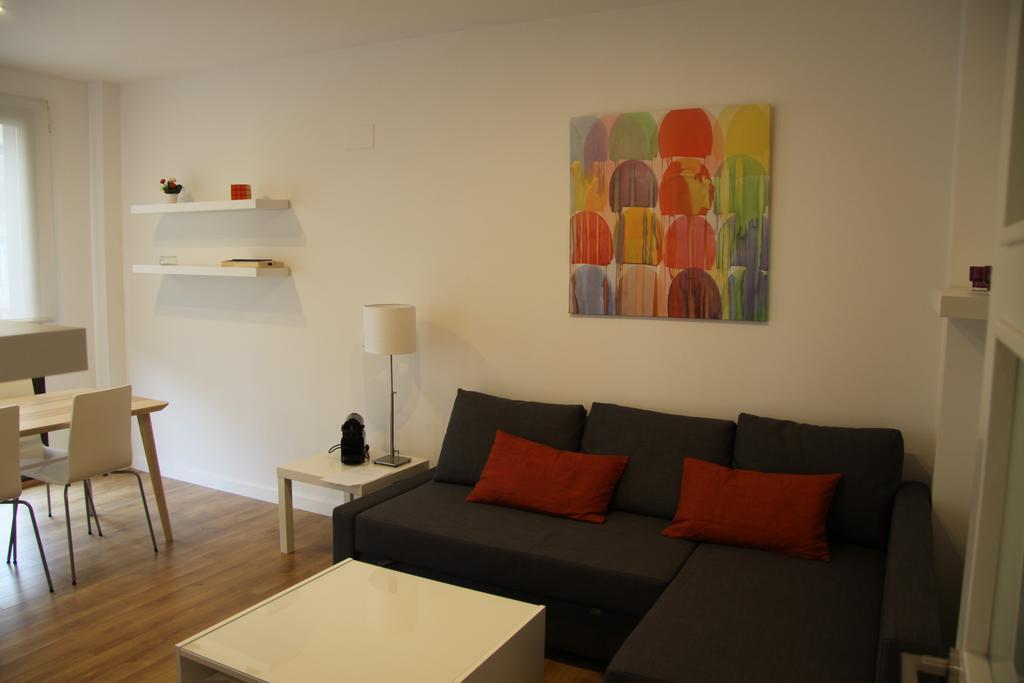 Apartamentos Hiedra Y Tapineria Mercado Central 발렌시아 외부 사진