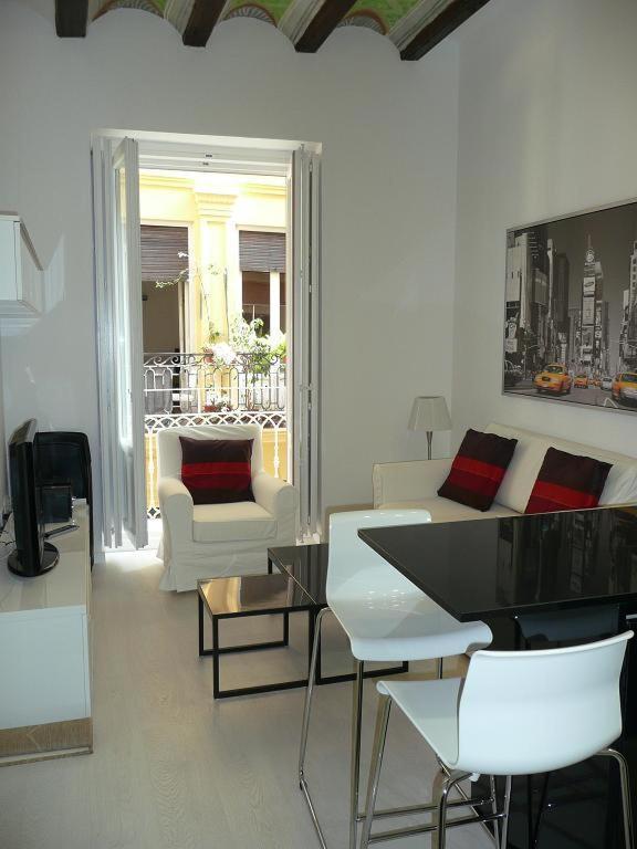Apartamentos Hiedra Y Tapineria Mercado Central 발렌시아 외부 사진
